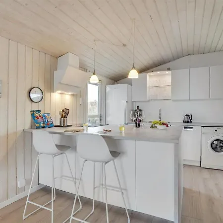 Prázdninový dům Julan - 600m From The Sea In Western Jutland By Interhome *